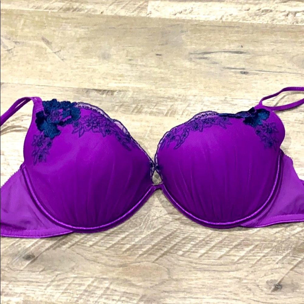 BNWOT Victoria’s Secret Push-up Bra